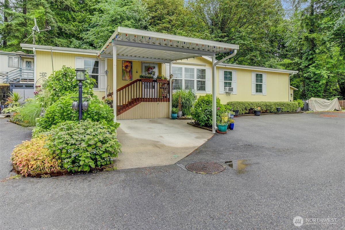 22623 31st Avenue Southeast, Unit A6 Bothell, WA 98021 - Photo 1 of 20