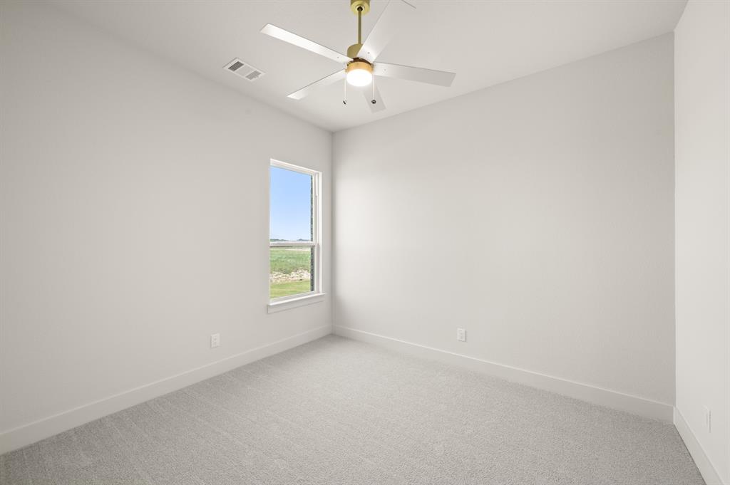 6451 Cedar Elm Road Midlothian, TX 76065 - Photo 30 of 39 6451 Cedar Elm- bedroom-9042
