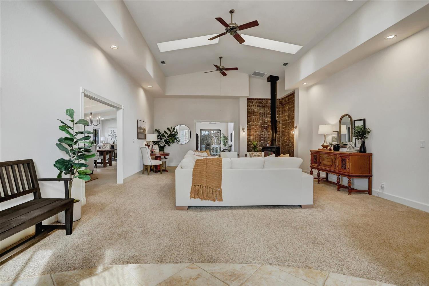 12025 Wanderer Road Auburn, CA 95602 - Photo 9 of 98