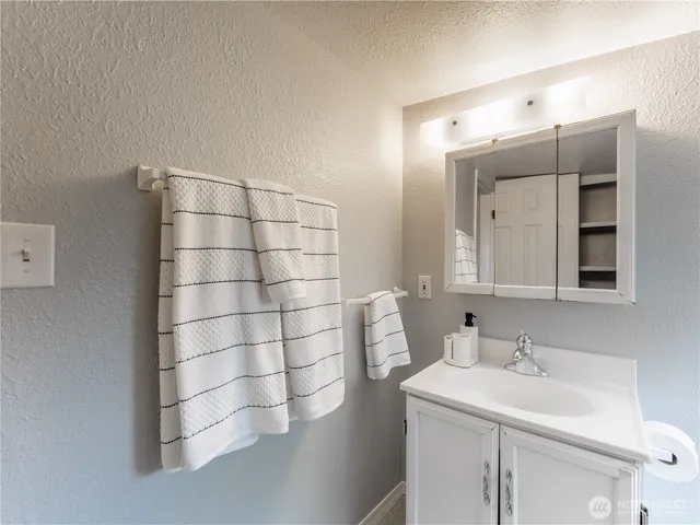 $329,900 | 616 South Chelan Avenue, Wenatchee, WA 98801