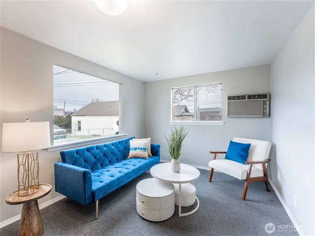 $329,900 | 616 South Chelan Avenue, Wenatchee, WA 98801