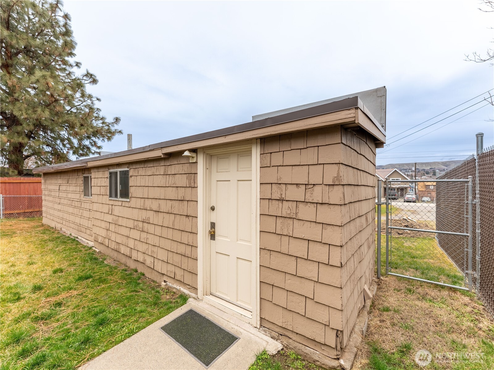 616 South Chelan Avenue Wenatchee, WA 98801 - Photo 34 of 35