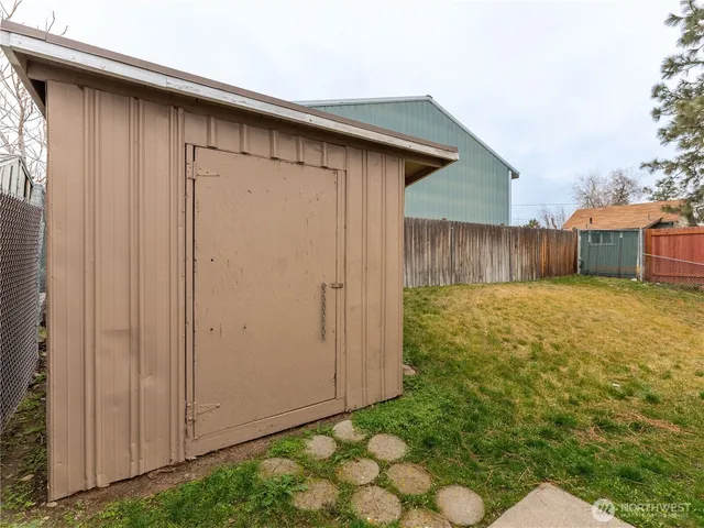 $329,900 | 616 South Chelan Avenue, Wenatchee, WA 98801