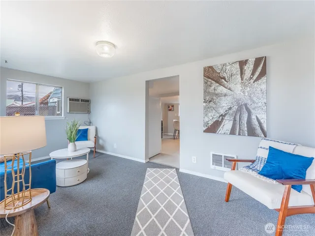 $329,900 | 616 South Chelan Avenue, Wenatchee, WA 98801