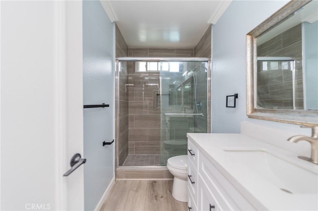 31 Carson Irvine, CA 92620 - Photo 20 of 50 a bathroom with a sink toilet and shower