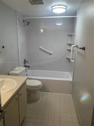 $1,775 | Country Club of Miami, Hialeah, FL 33015