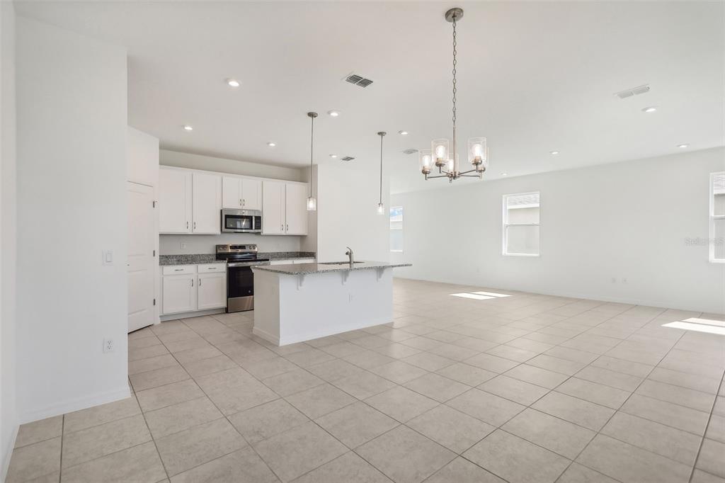 877 Castleford Avenue Northeast Palm Bay, FL 32905 - Photo 9 of 33