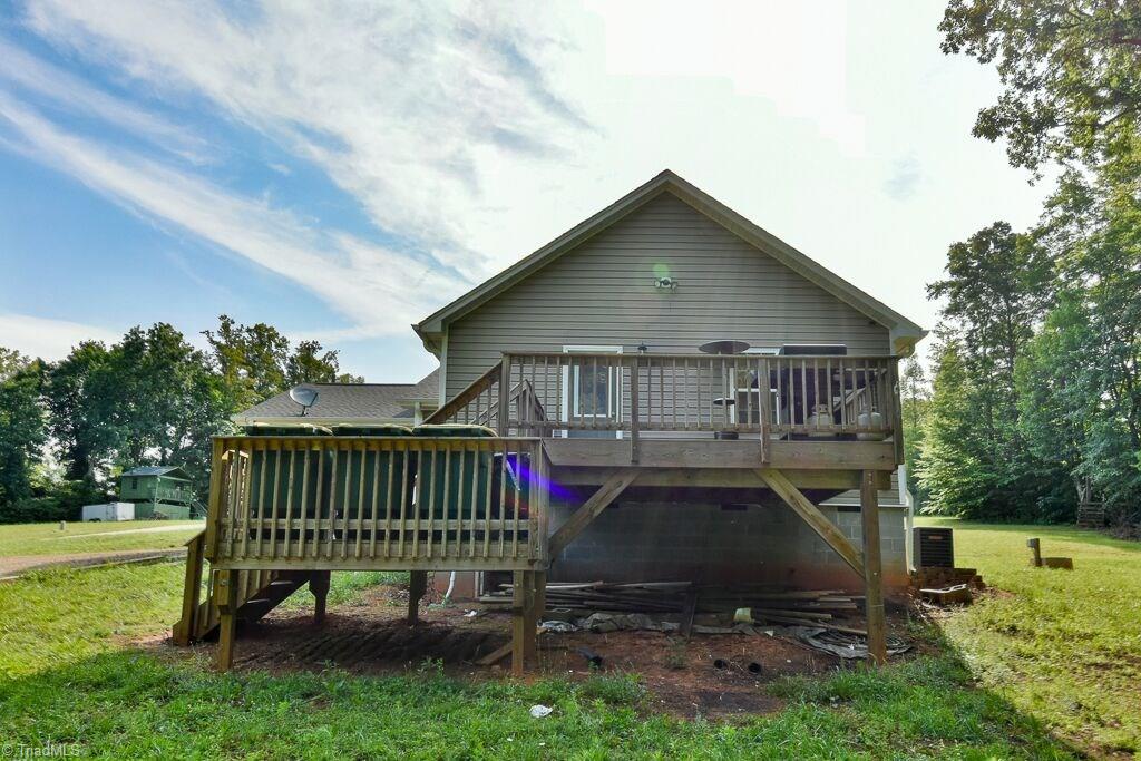 4915 Jackson View Road Winston-Salem, NC 27105 - Photo 23 of 24 Gallery Image 23