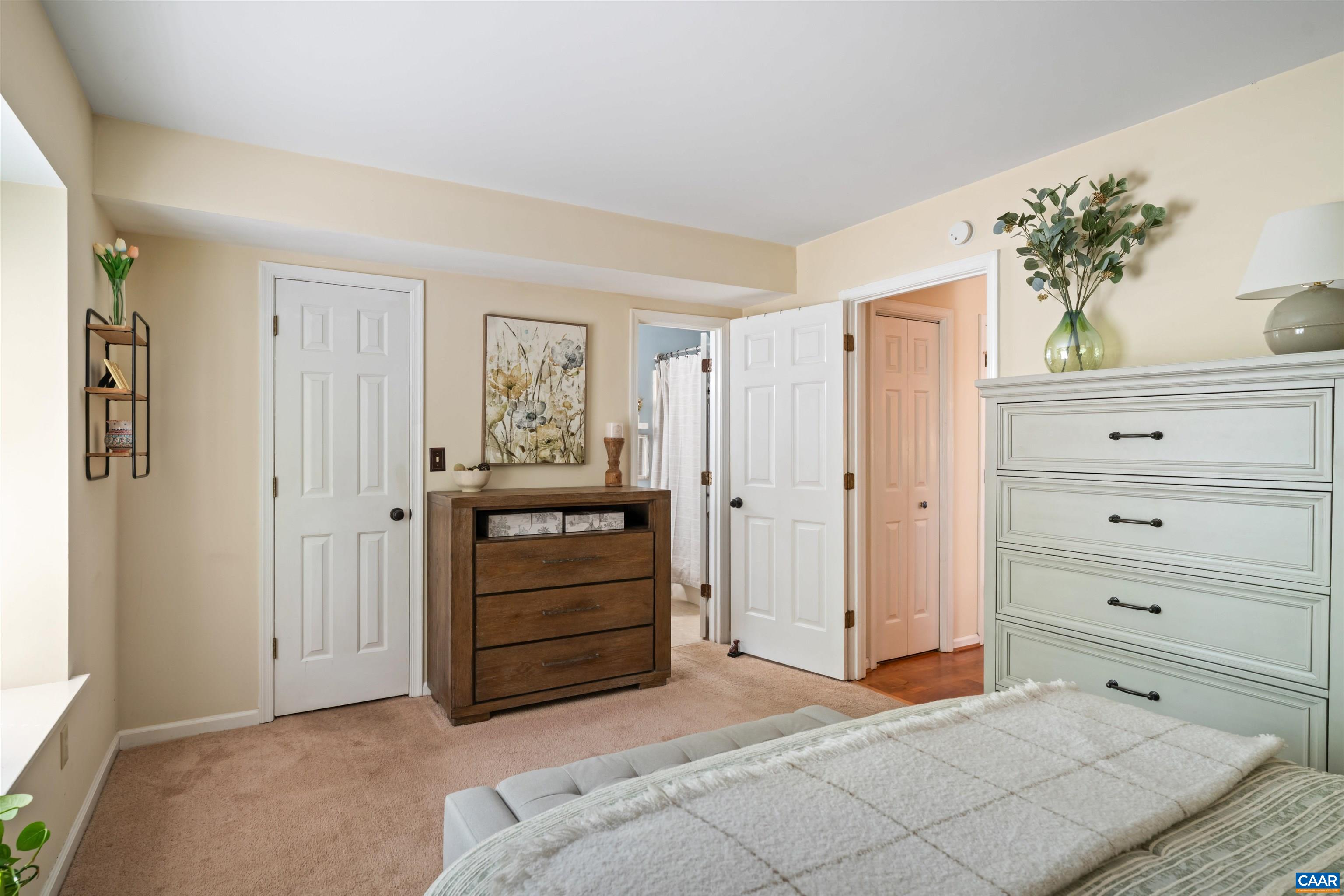 7 Ridgeview Circle Charlottesville, VA 22902 - Photo 19 of 40 Primary Suite