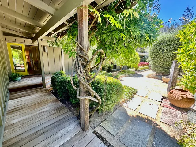 $1,950,000 | 3121 Highway 128, Calistoga, CA 94515