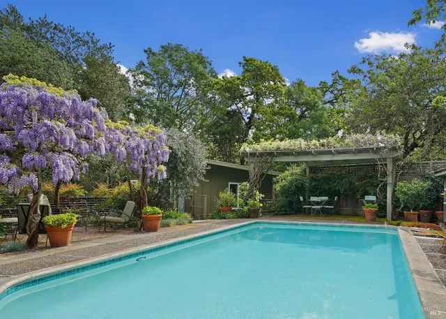 $1,950,000 | 3121 Highway 128, Calistoga, CA 94515