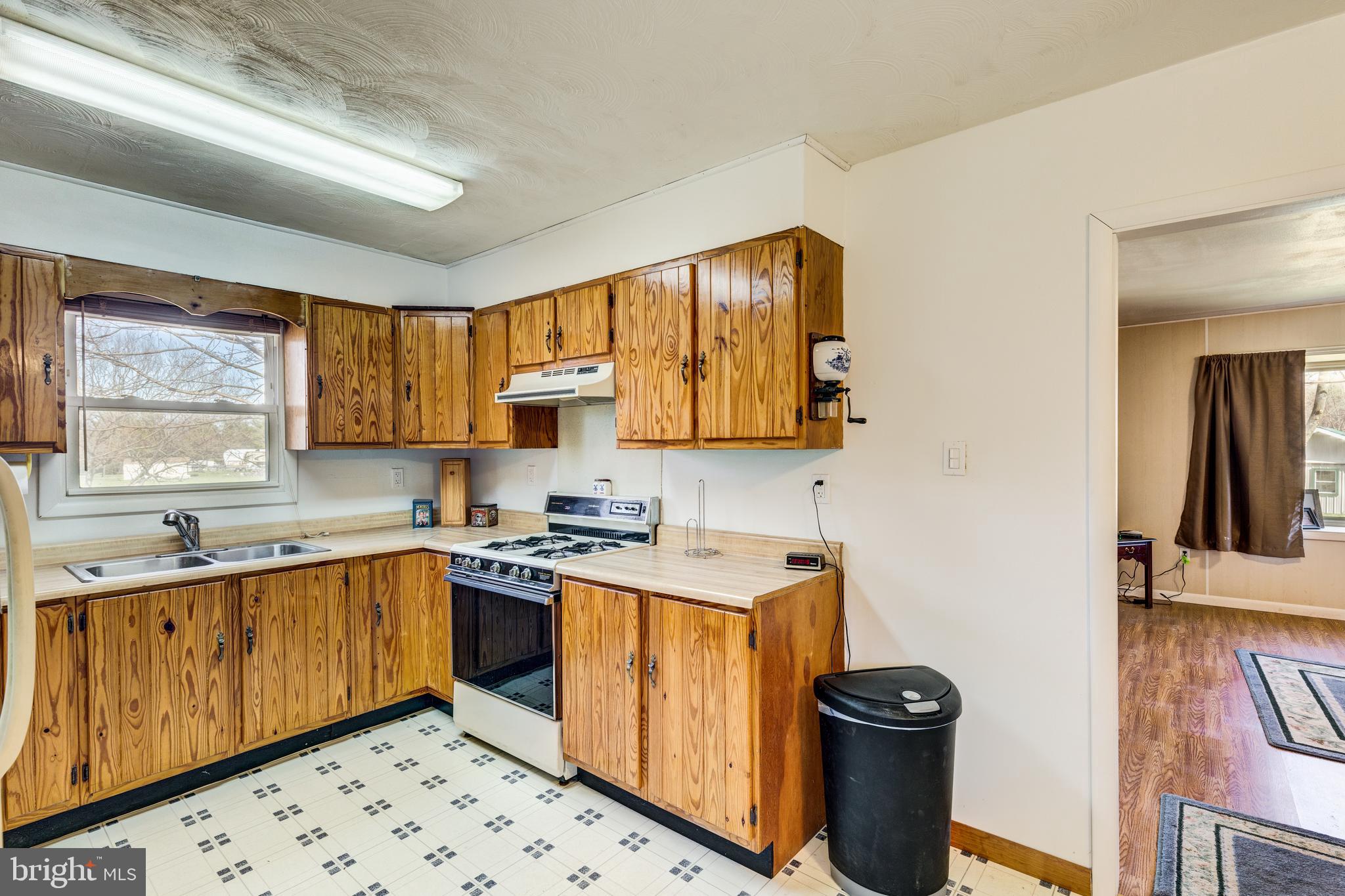 305 Ulricktown Road Littlestown, PA 17340 - Photo 13 of 51