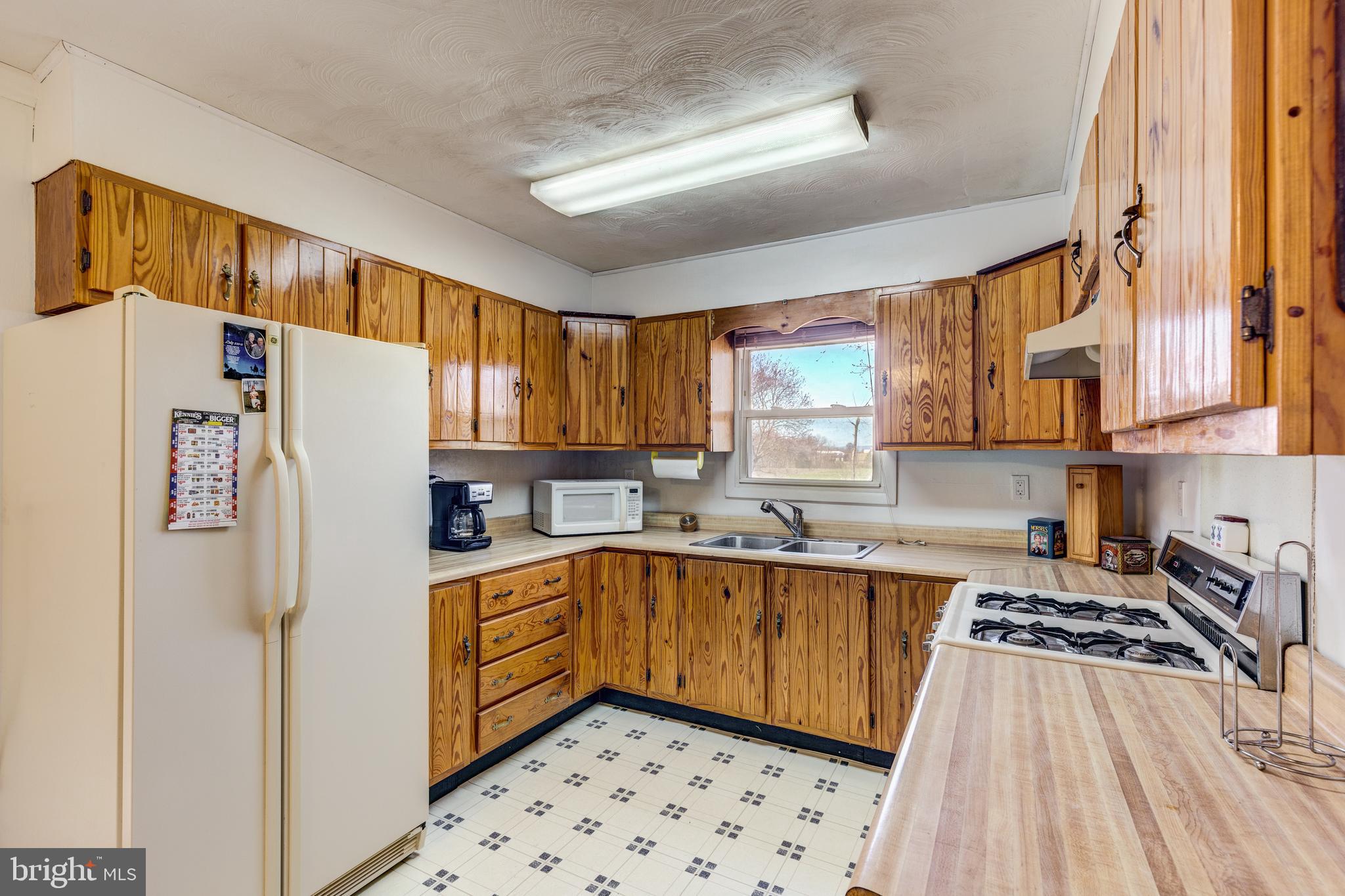305 Ulricktown Road Littlestown, PA 17340 - Photo 14 of 51