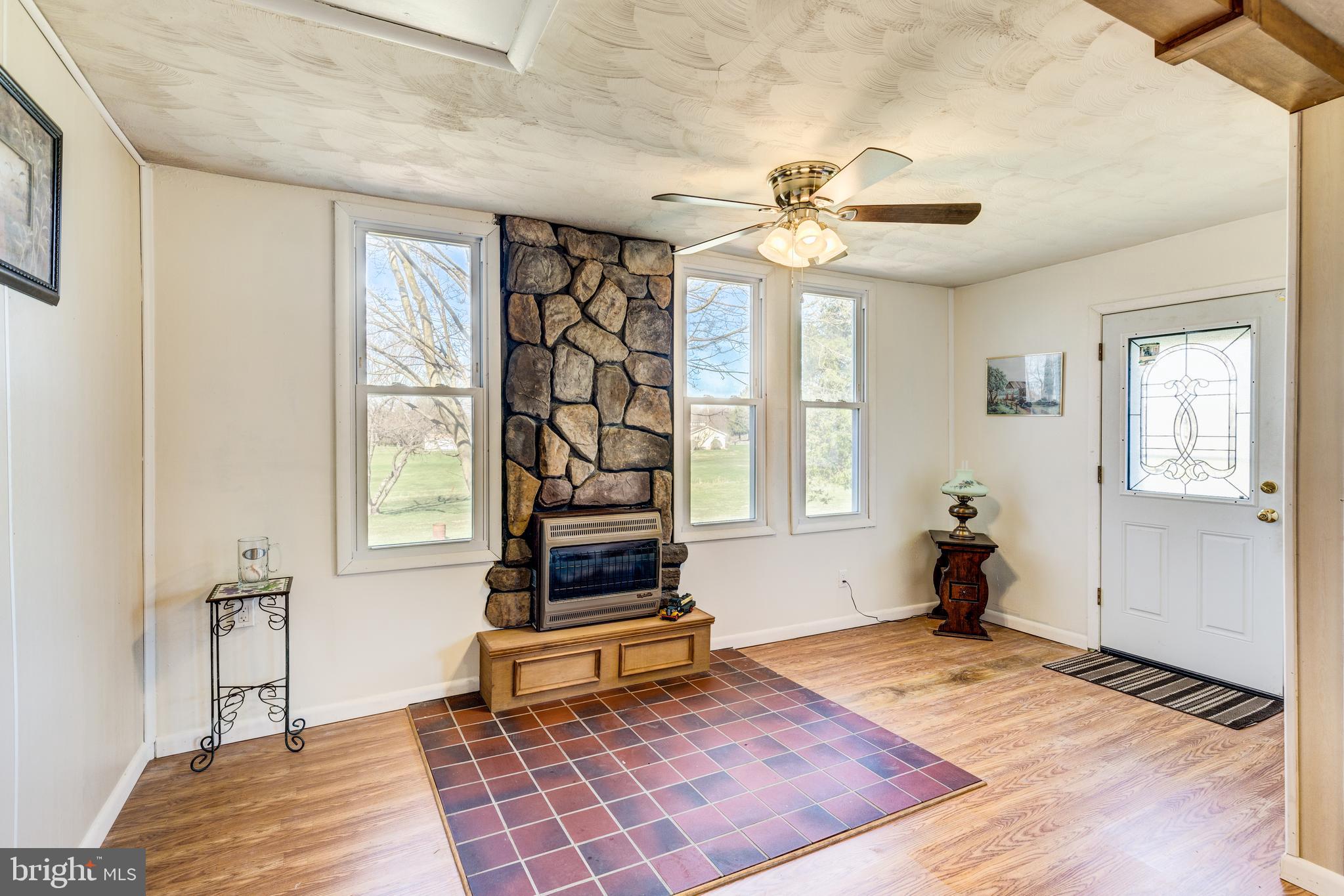 305 Ulricktown Road Littlestown, PA 17340 - Photo 4 of 51