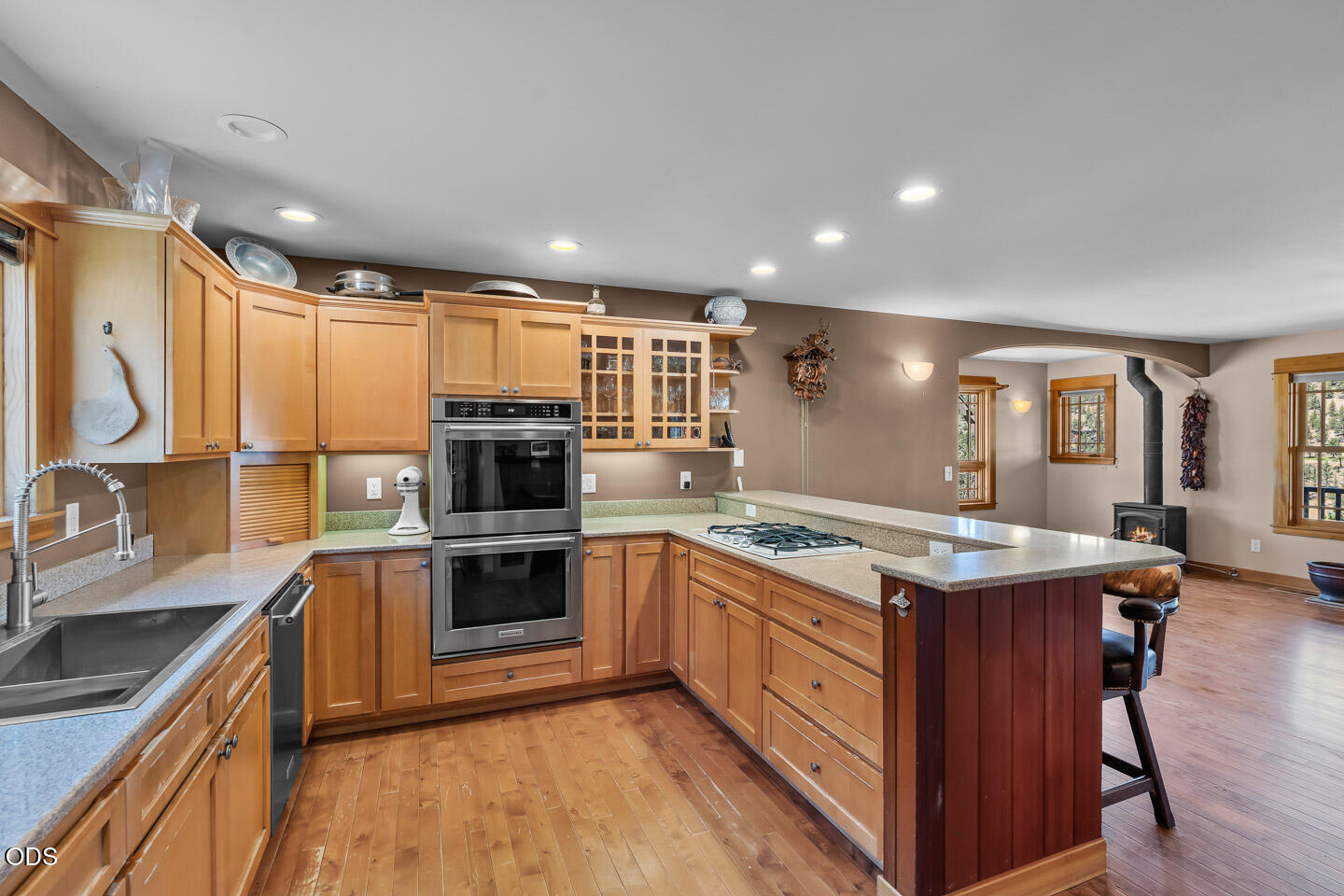 70090 McKenzie Canyon Road Sisters, OR 97759 - Photo 9 of 58