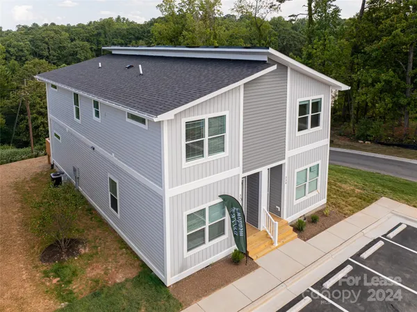 $2,250 | 247 Cherrywood Way, Asheville, NC 28806