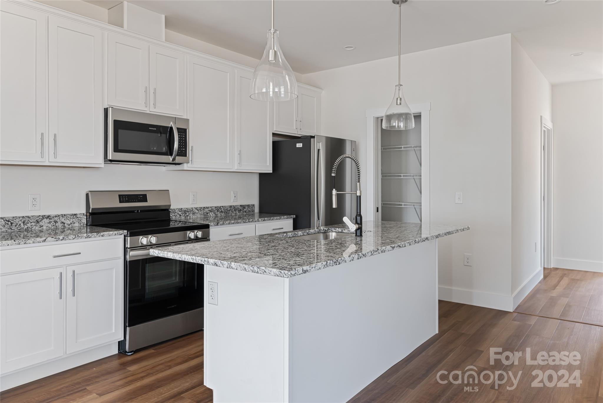 247 Cherrywood Way Asheville, NC 28806 - Photo 5 of 18