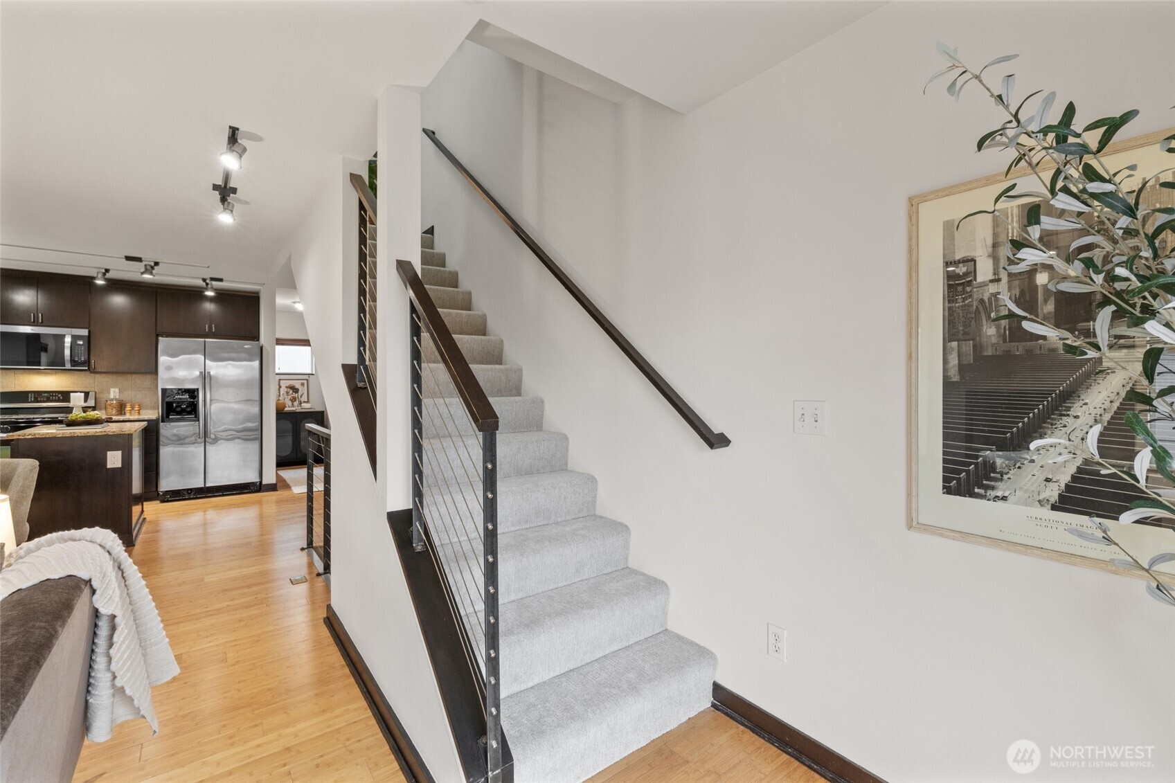 2516 Yale Avenue East, Unit C Seattle, WA 98102 - Photo 15 of 37