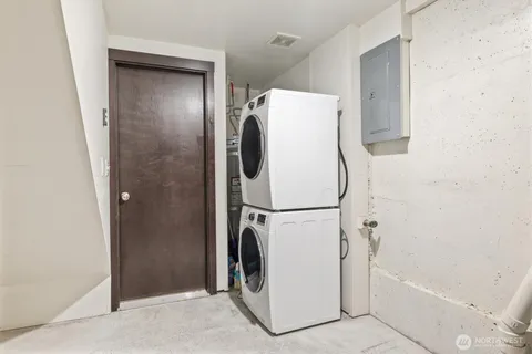 $849,950 | 2516 Yale Avenue East, Unit C, Seattle, WA 98102