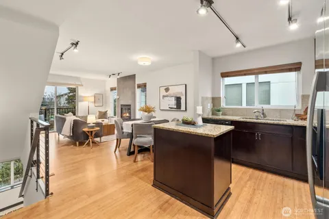 $849,950 | 2516 Yale Avenue East, Unit C, Seattle, WA 98102