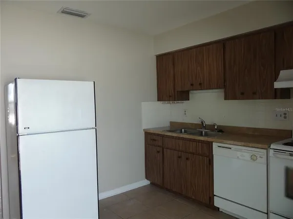 $1,750 | 11017 126th Avenue North, Largo, FL 33778