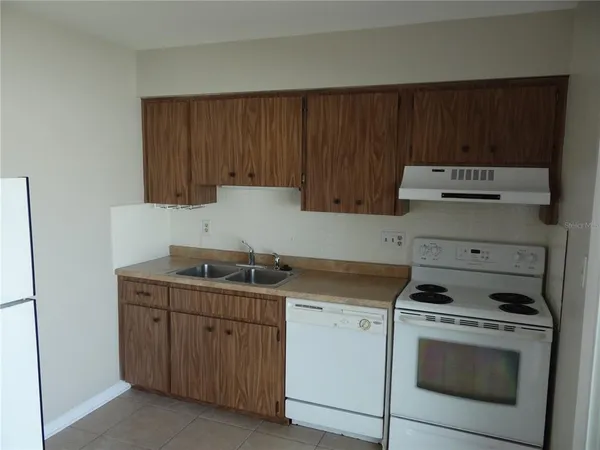 $1,750 | 11017 126th Avenue North, Largo, FL 33778