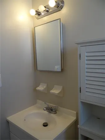 $1,750 | 11017 126th Avenue North, Largo, FL 33778