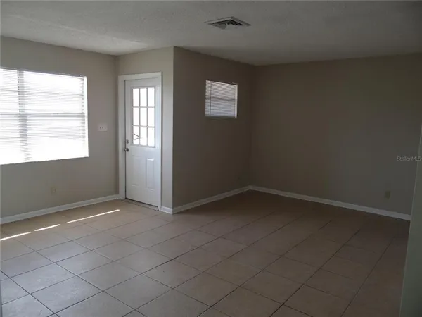 $1,750 | 11017 126th Avenue North, Largo, FL 33778