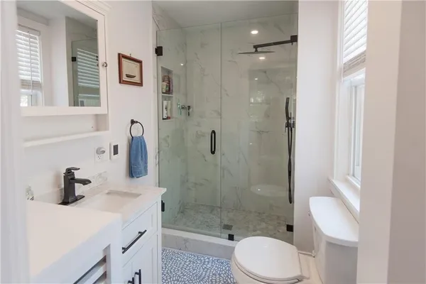 $2,500 | 131 Broadway, Unit 2, Newport, RI 02840