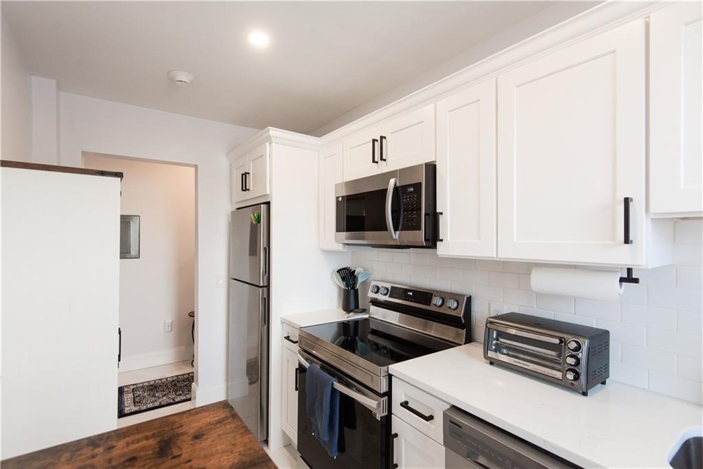 131 Broadway, Unit 2 Newport, RI 02840 - Photo 16 of 19