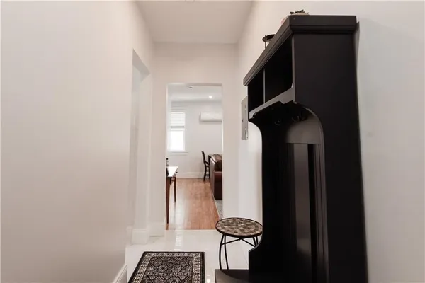 $2,500 | 131 Broadway, Unit 2, Newport, RI 02840