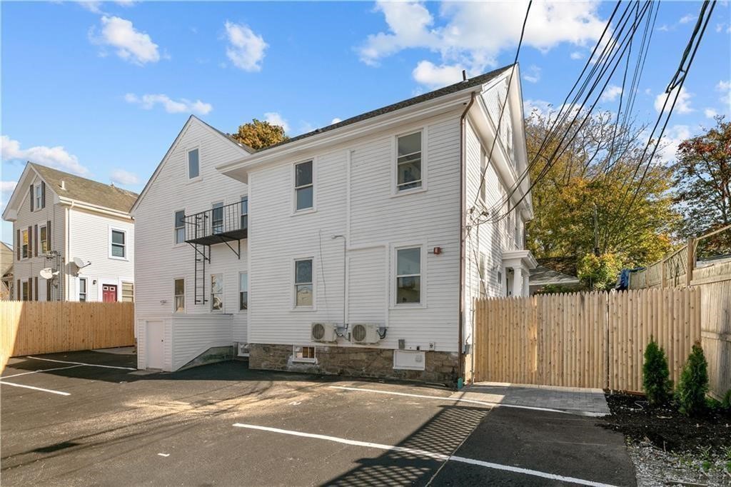 131 Broadway, Unit 2 Newport, RI 02840 - Photo 4 of 19