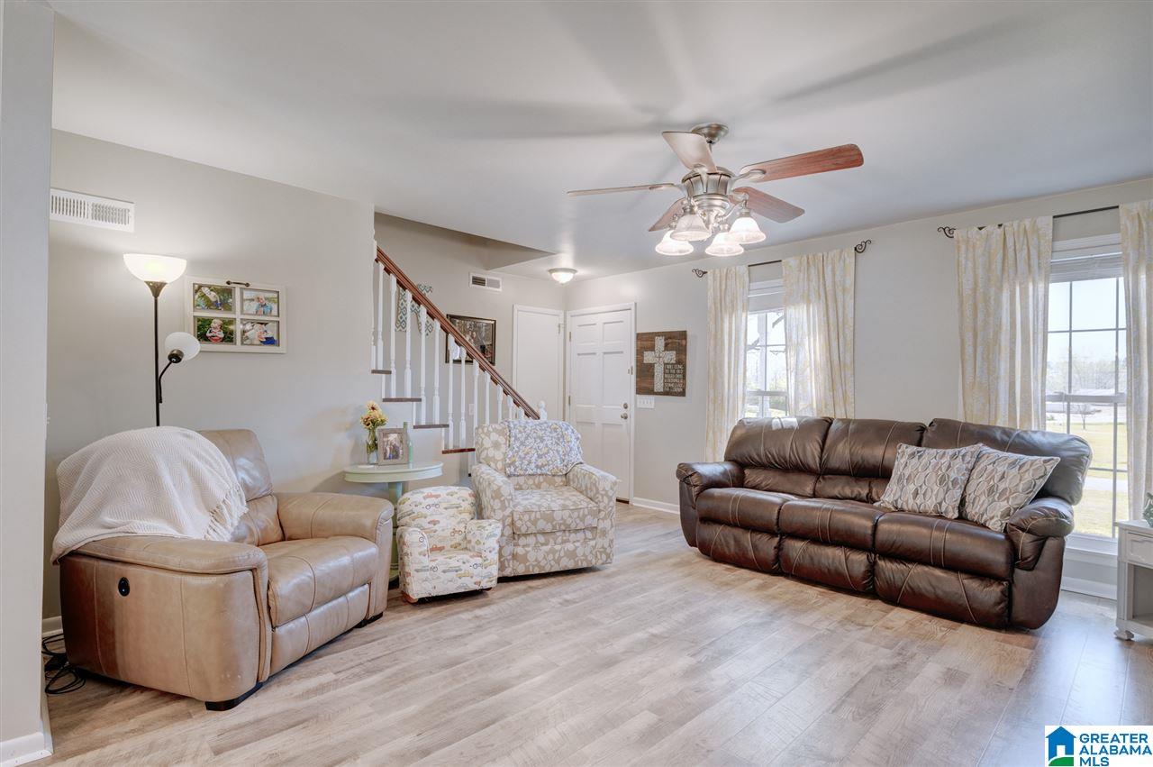 44 Bailey Drive Sumiton, AL 35148 - Photo 2 of 27