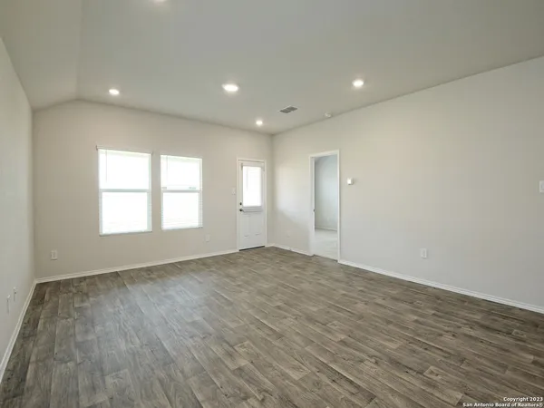 $1,890 | 771 Monarch, Seguin, TX 78155