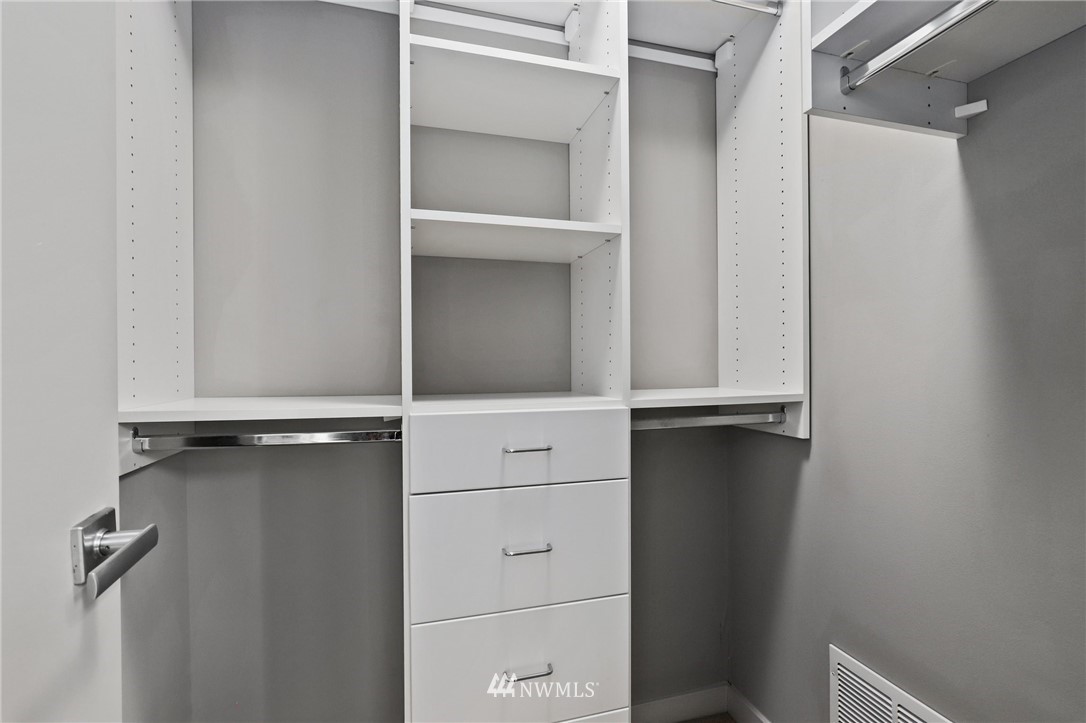 3617 1st Avenue Northwest, Unit C Seattle, WA 98107 - Photo 13 of 23