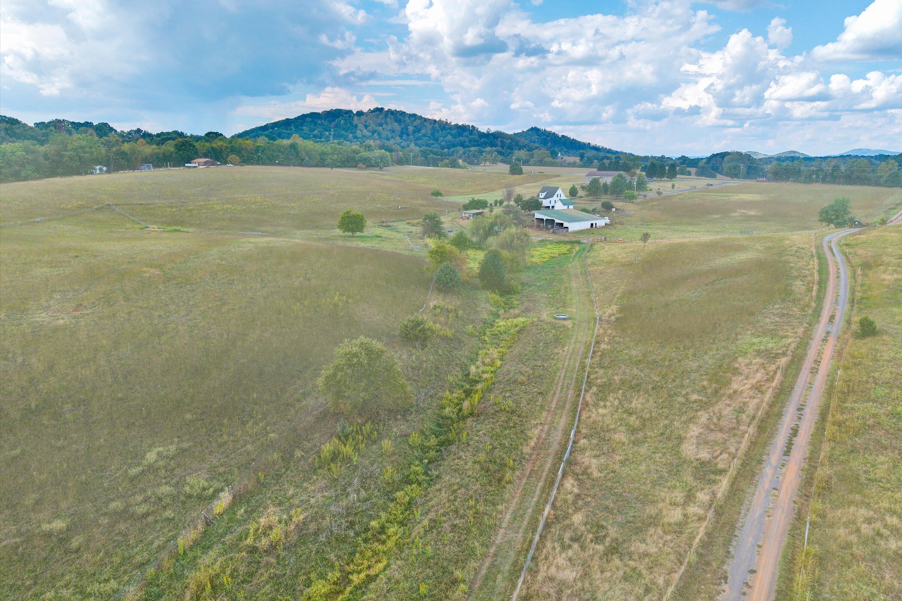 6200 Stewartsville Road Moneta, VA 24121 - Photo 65 of 71 64-DJI_20260917150217