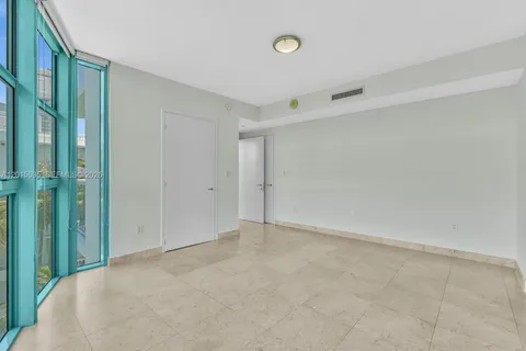 $5,800 | 6000 Indian Creek Drive, Unit 6A, Miami Beach, FL 33140
