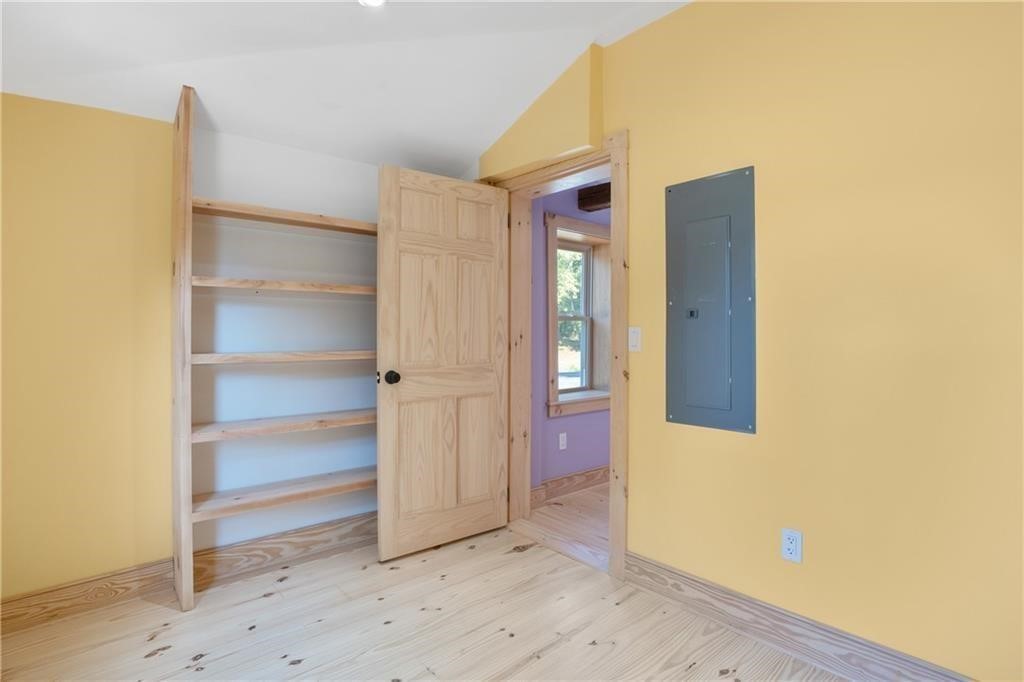 2930 Main Road Tiverton, RI 02878 - Photo 11 of 21