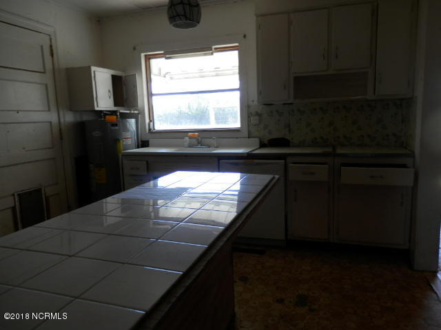 6913 Lebanon Church Road Clarendon, NC 28432 - Photo 8 of 13 6913 no c