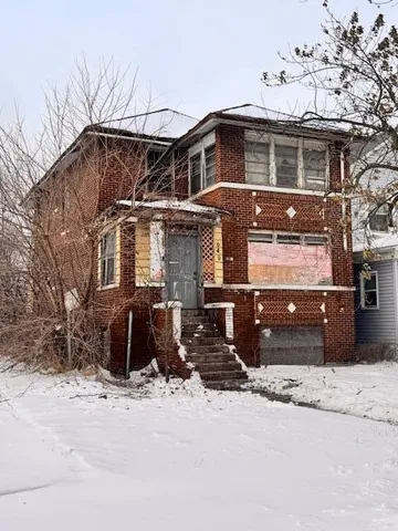 a front view of a house