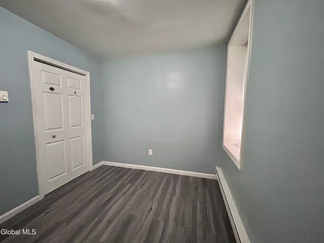 $1,050 | 390 Clinton Avenue, Unit 1B, Albany, NY 12206