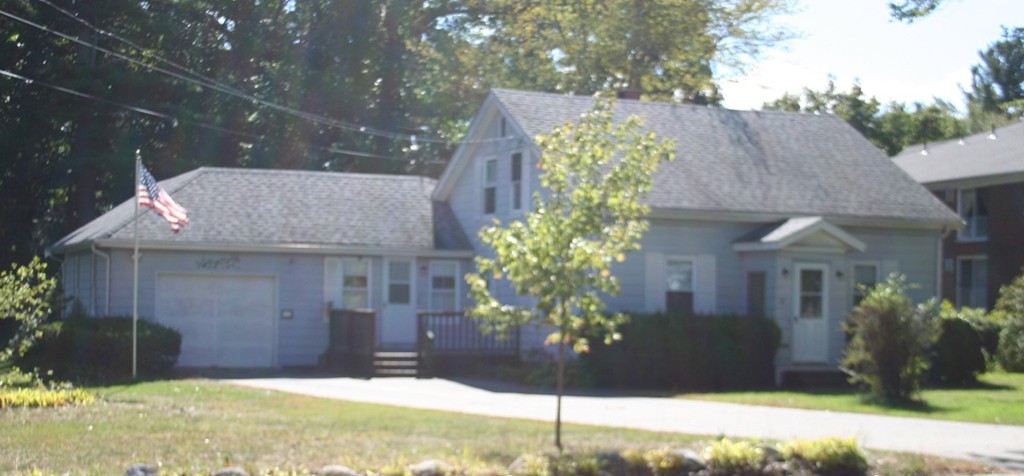 27 Clark's Road Amesbury, MA 01913 - Photo 3 of 29 Gallery Image 3