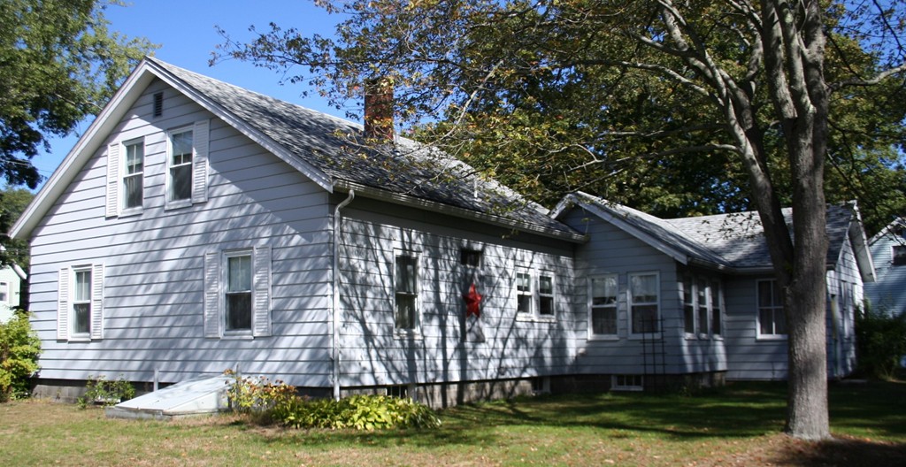 27 Clark's Road Amesbury, MA 01913 - Photo 6 of 29 Gallery Image 6