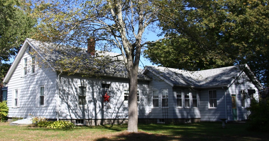 27 Clark's Road Amesbury, MA 01913 - Photo 7 of 29 Gallery Image 7