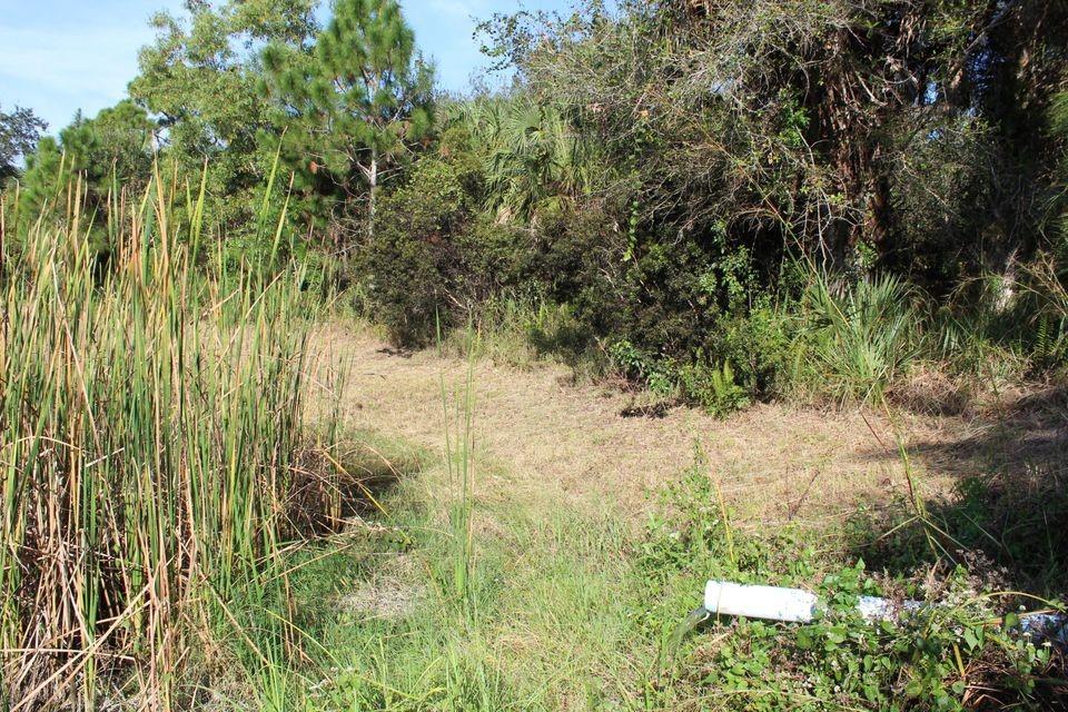 2100 Johnston Road Fort Pierce, FL 34951 - Photo 2 of 31