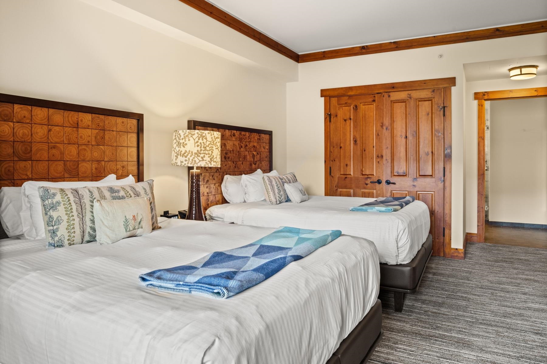 7412 Mountain Road, Unit 408 Stowe, VT 05672 - Photo 24 of 49