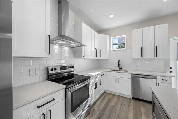 $3,950 | 6910 Dartmouth Avenue North, St. Petersburg, FL 33710