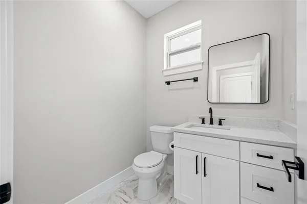 $3,950 | 6910 Dartmouth Avenue North, St. Petersburg, FL 33710