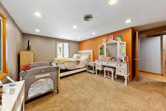 $350,000 | 1633 Massee Street, Albert Lea, MN 56007