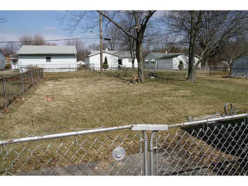 208 Ricks Avenue Greenfield, IN 46140 - Photo 9 of 9